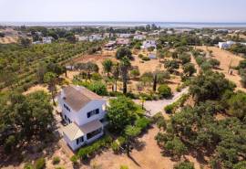 Tavira – Arroteia - Peaceful 3-bedroom villa with garden  and sea views near the Ria Formosa.