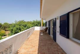 Tavira – Arroteia - Peaceful 3-bedroom villa with garden  and sea views near the Ria Formosa.