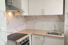 Opportunity! Beautiful Duplex all renovated! Steps from Lo Morant Park