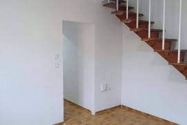 Opportunity! Beautiful Duplex all renovated! Steps from Lo Morant Park