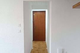 Opportunity! Beautiful Duplex all renovated! Steps from Lo Morant Park