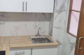 Opportunity! Beautiful Duplex all renovated! Steps from Lo Morant Park