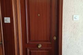 Opportunity! Beautiful Duplex all renovated! Steps from Lo Morant Park