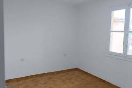 Opportunity! Beautiful Duplex all renovated! Steps from Lo Morant Park