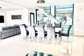 Amazing newly built luxury villa!