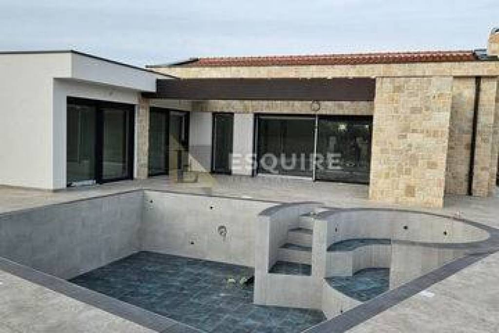 House Debeljak, Sukošan, 145m2