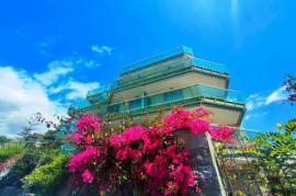 Two-room apartment with garden and terrace in Sanremo in an elegant real estate complex