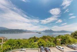 Bilocale in vendita a Baveno con splendida vista lago