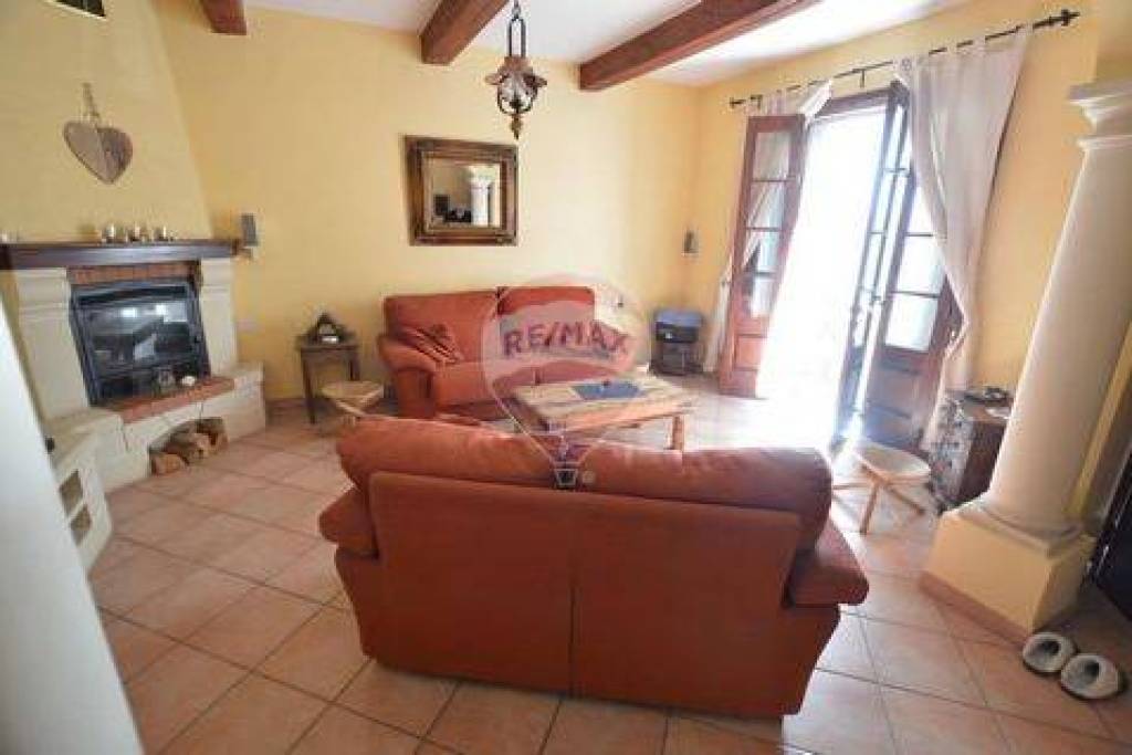 3-Bedroom Maisonette with Spacious Outdoor Areas & Optional 3-Car Garage in Swatar