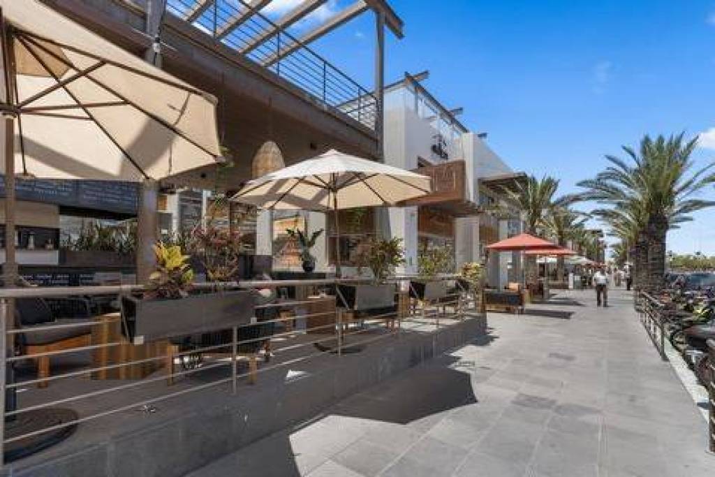 Current Restaurant Tenant L1, Large Commercial Space, San Jose del Cabo,
