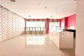Rental Shop located in Prime zone of Telheiras