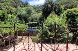 Very Pretty Country House With 145 M2 Of Living Space On 1255 M2 Of Land With Pool And 7400 M2 Of Non Attached Woods And Land.