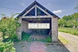 Country House with Outbuilding, Ideal Holiday Home