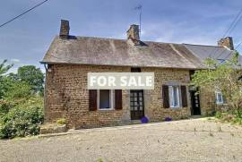 Country House with Outbuilding, Ideal Holiday Home