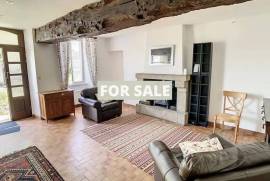 Country House with Outbuilding, Ideal Holiday Home
