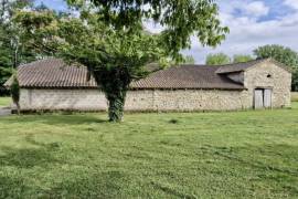 Maison De Maitre With Outbuilding