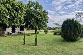 Maison De Maitre With Outbuilding