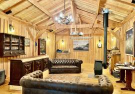 Detached Country House with Swimming Pool