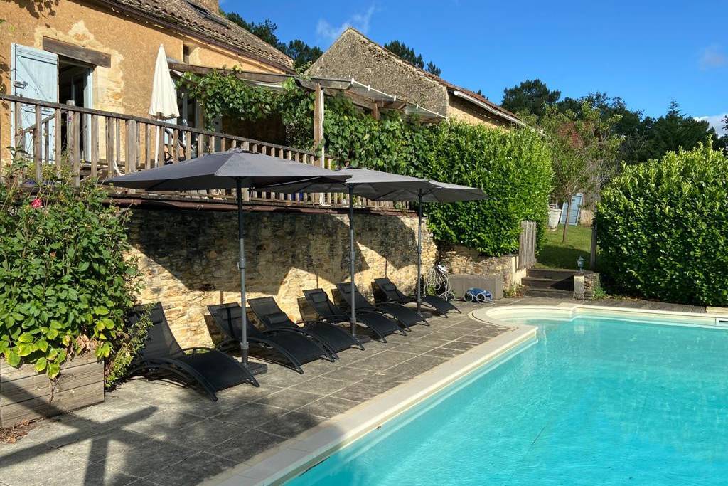 Detached Country House with Swimming Pool