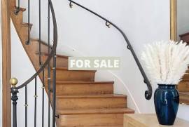 Superb Chateau in Landscaped Grounds Superb Chateau in Landscaped Grounds