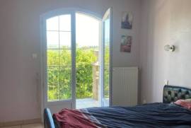 Detached Villa With Garage, Swimming Pool & Pool House