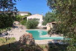 Detached Villa With Garage, Swimming Pool & Pool House