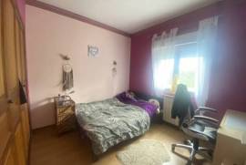 Detached Villa With Swimming Pool