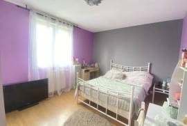 Detached Villa With Swimming Pool