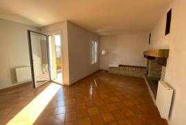 Villa with 4 Bedrooms, Garage, Large Basement