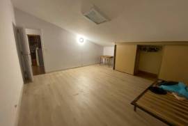 Villa with 4 Bedrooms, Garage, Large Basement