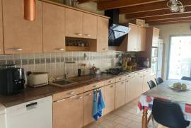 Detached Villa, Swimming Pool, Garage, Parkland Gardens