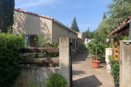 Detached Villa, Swimming Pool, Garage, Parkland Gardens