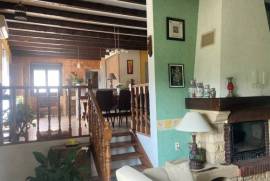 Detached Villa, Swimming Pool, Garage, Parkland Gardens