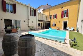 Winegrower's Property With Stone Outbuilding And Swimming Pool