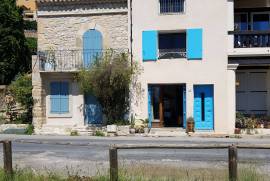 Very Pretty Fisherman's Cottage with Courtyard