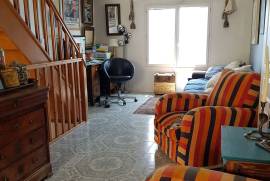 Very Pretty Fisherman's Cottage with Courtyard