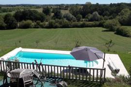 Detached Country House with Pool and Open Views