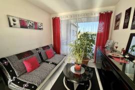 Detached Villa with Studio and Lovely Garden