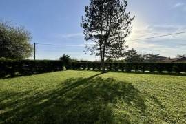 Detached Villa with Studio and Lovely Garden