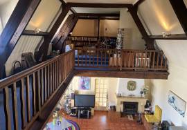 Detached Country House with Swimming Pool