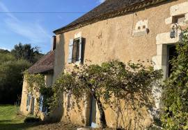 Detached Country House with Swimming Pool and Landscaped Garden
