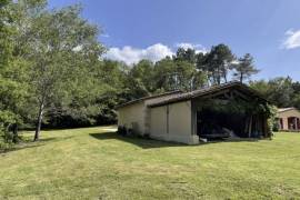 Detached Country House with Swimming Pool
