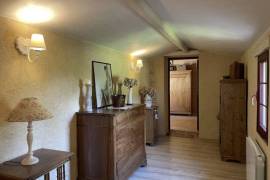 Detached Country House with Swimming Pool