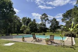 Detached Country House with Swimming Pool