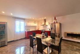 Fully Renovated Manor House, Garage, Spa And Superb Terrace