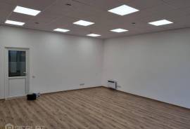 Commercial property in Riga city for rent 2.250€
