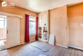 2 bedroom, Terraced bungalow for sale
