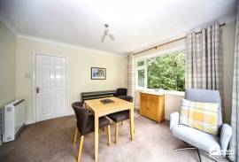 3 bedroom, Detached house for sale