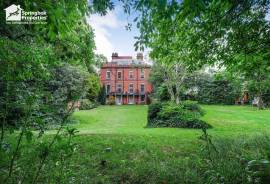 2 bedroom, Flat for sale