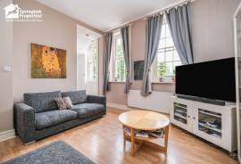 2 bedroom, Flat for sale